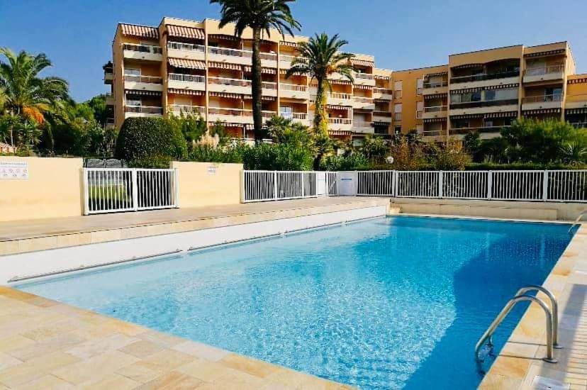 Appartement Angela Golfe-Juan Exterior photo